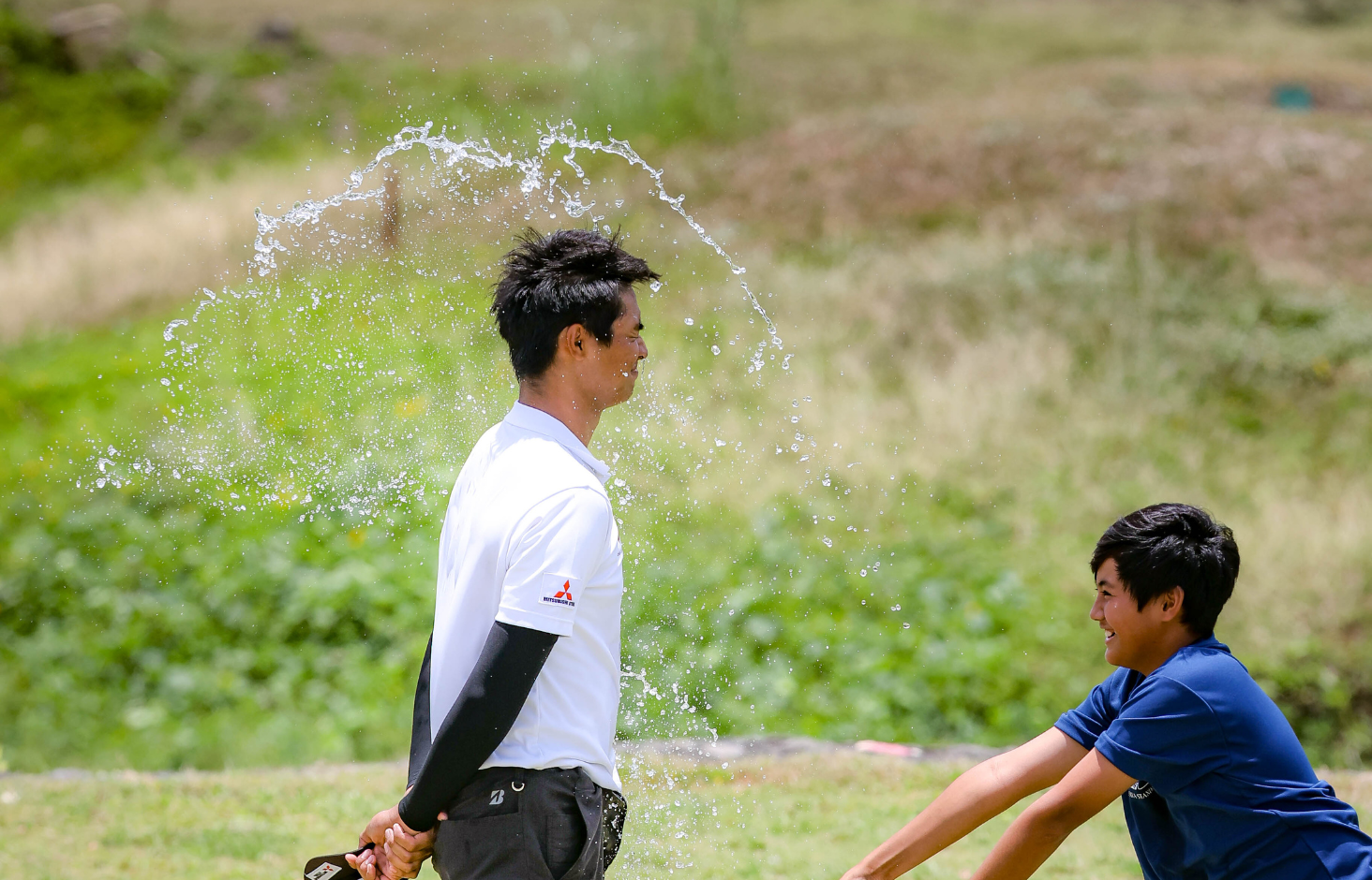 Steady Suzuki soars in the wind, nails JPGT Splendido crown